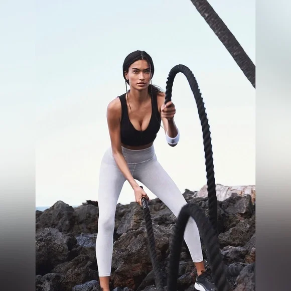 NWOT Free People Good Karma Leggings in M/L💕 - Picture 3 of 6